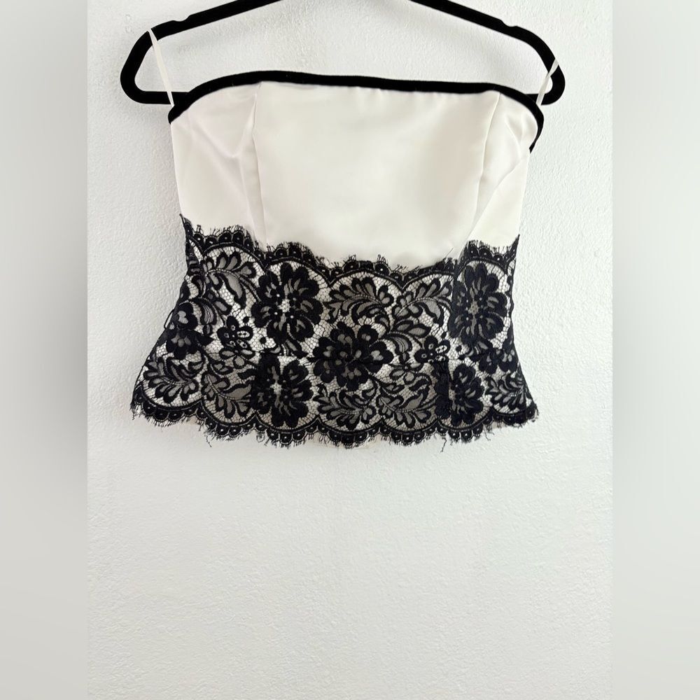 Scott McClintock Black and White Lace strapless Women's Top size 10